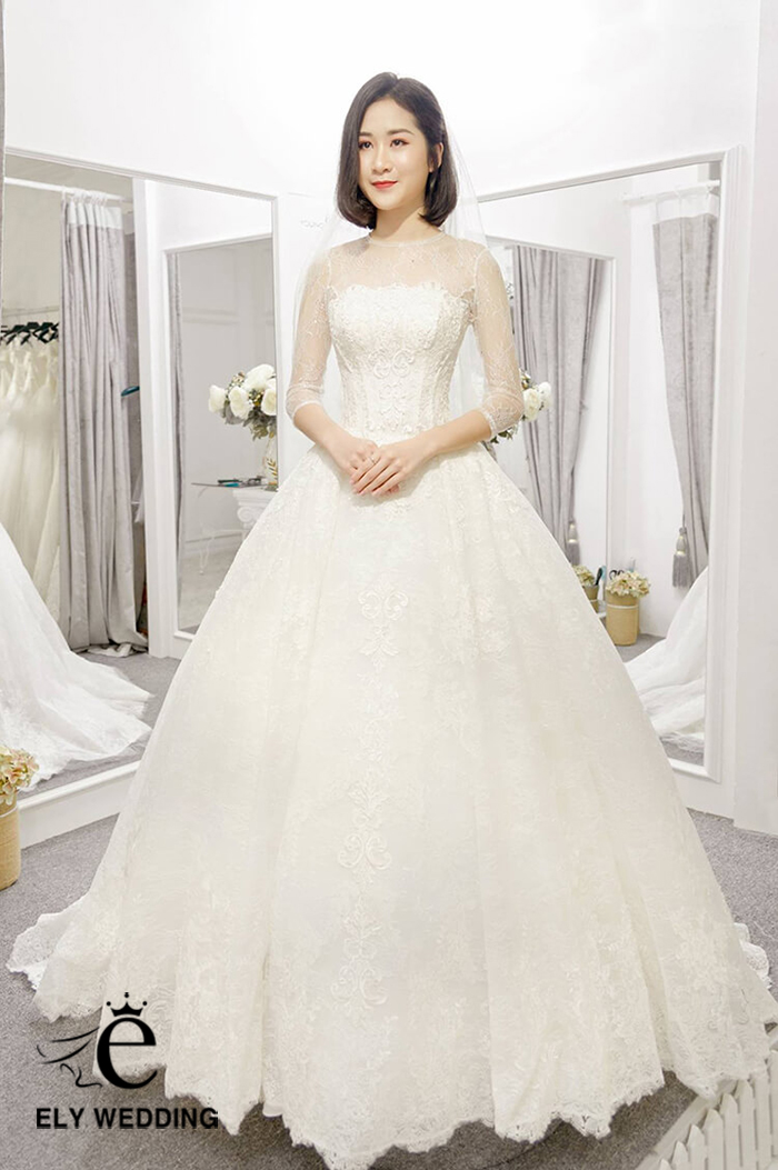 Kinh nghiệm chọn váy cưới cho cô dâu đẹp tự tin tỏa sáng - BachTuyet